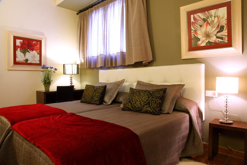 Apartamentos Casa Molinero Buera Pokoj fotografie